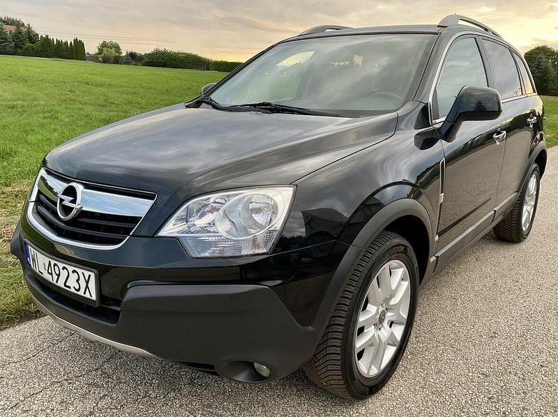 Czarny Używany 2010 Opel Antara Cosmo SUV | 28 700 zł (Uczciwa cena) - Obraz 1/3
