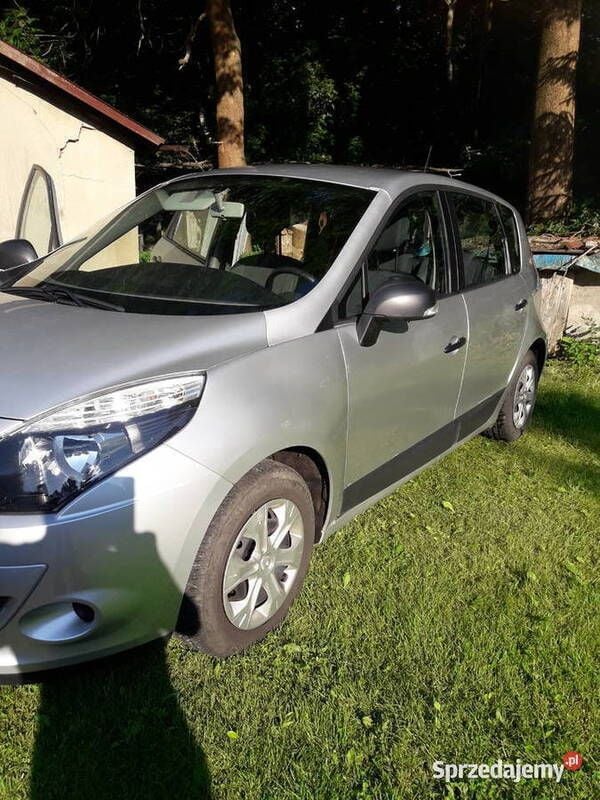 Srebrny Używany 2010 Renault Scénic III Minivan | 18 000 zł (Dobra cena) - Obraz 1/4