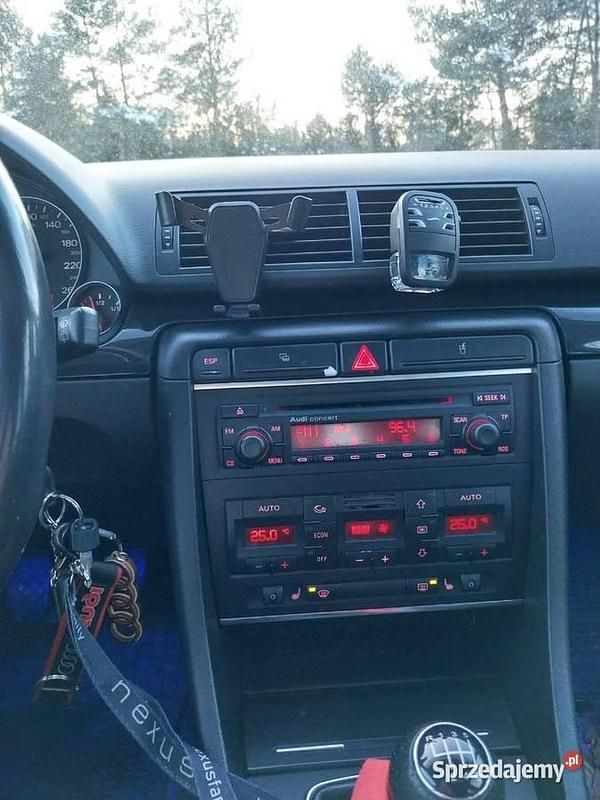Używany Audi A4 2004 Szary Kombi