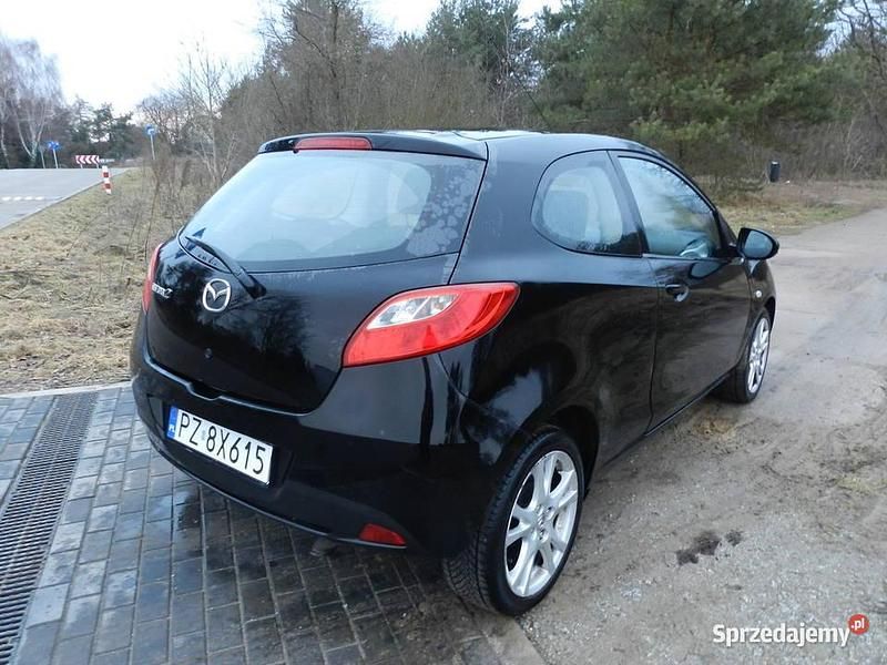 Używany Mazda 2 68 KM (50 kW) 2008 Czarny Hatchback