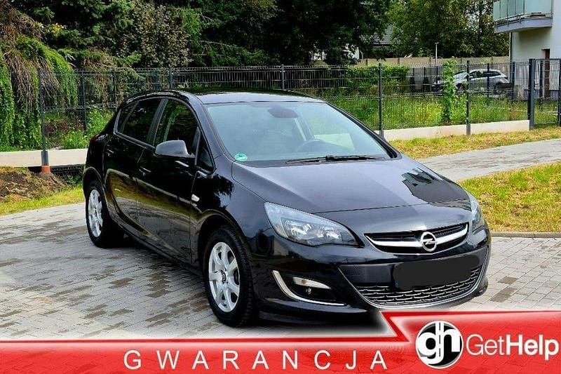 Czarny (metalik) Używany 2013 Opel Astra Active Hatchback | 28 900 zł (Uczciwa cena) - Obraz 1/4