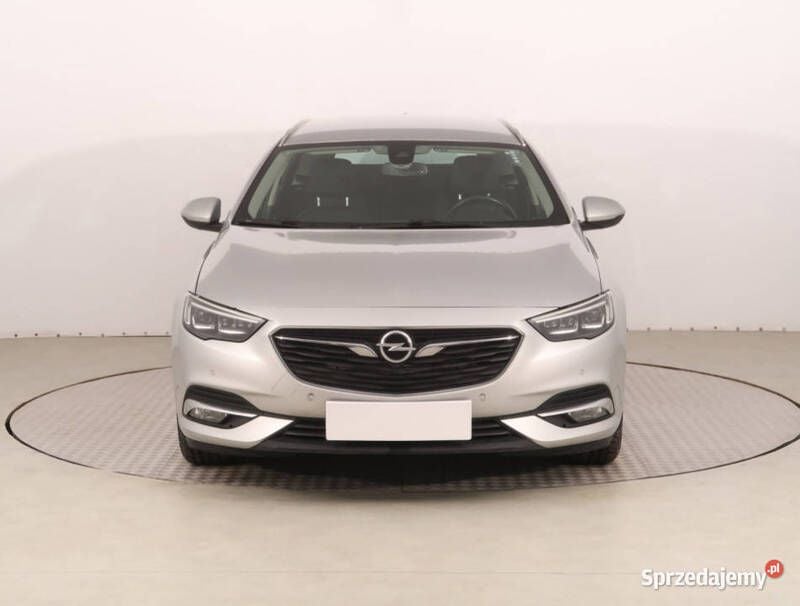 Srebrny Używany 2017 Opel Insignia Kombi | 47 499 zł (Dość drogi) - Obraz 1/4