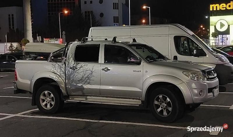 Używany 2009 Toyota HiLux Pickup | 60 000 zł - Obraz 1/4
