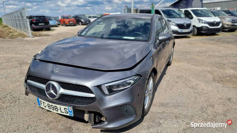Szary Używany 2018 Mercedes A180 Hatchback | 44 999 zł - Obraz 1/4