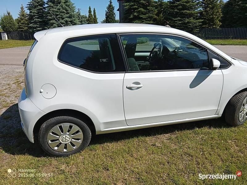 Biały Używany 2023 VW up! Hatchback | 40 000 zł (Dość drogi) - Obraz 1/4