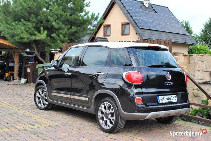 Używany 2017 Fiat 500L Trekking Minivan | 39 200 zł (Uczciwa cena) - Obraz 1/4