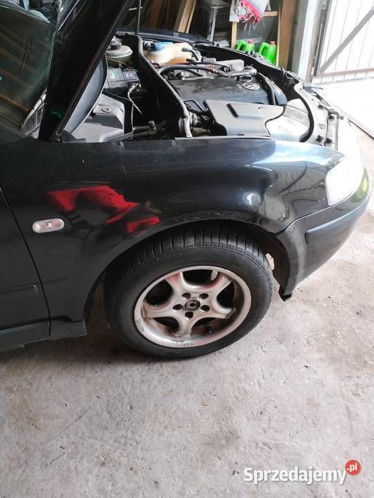 Czarny Używany 1996 VW Passat Sedan/Limuzyna | 1800 zł - Obraz 1/2