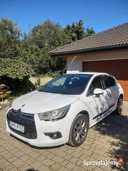 Używany Citroën DS4 2015 Biały Hatchback