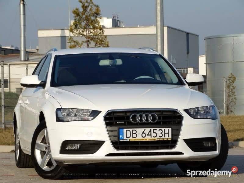 Biały Używany 2015 Audi A4 Kombi | 50 000 zł - Obraz 1/4