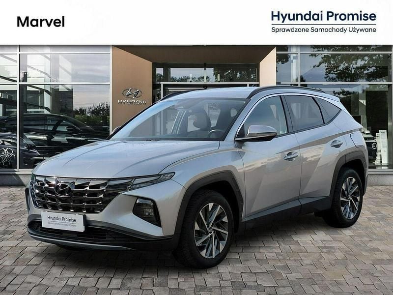 Srebrny Używany 2023 Hyundai Tucson SUV | 112 500 zł (Dość drogi) - Obraz 1/4