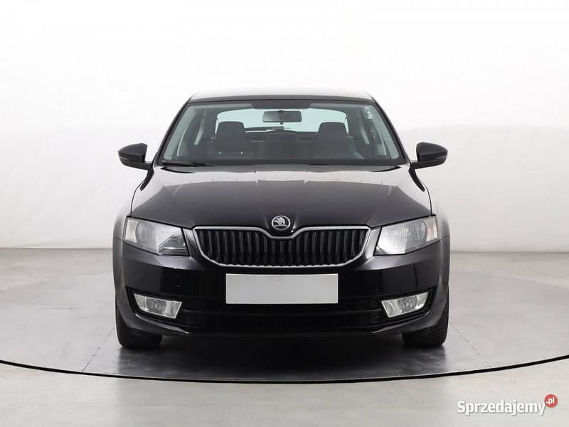 Używany Skoda Octavia 2014 Czarny Hatchback