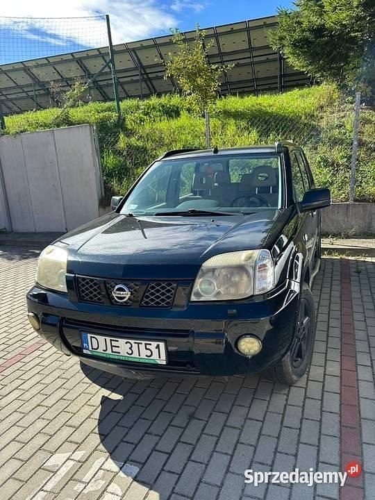 Czarny Używany 2005 Nissan X-Trail SUV | 7000 zł (Dobra cena) - Obraz 1/4