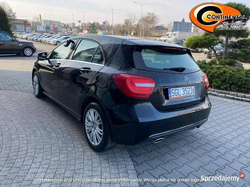 Używany Mercedes A200 2015 Czarny Hatchback