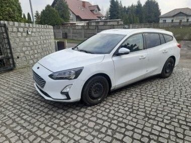 Biały Używany 2020 Ford Focus Kombi | 42 950 zł (Dobra cena) - Obraz 1/4