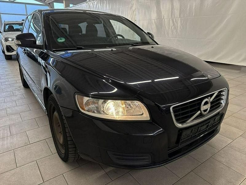 Używany Volvo V50 Kinetic 2011 Czarny Kombi