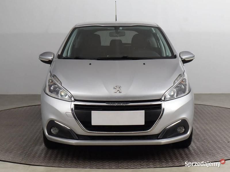 Biały Używany 2015 Peugeot 208 Hatchback | 26 999 zł (Uczciwa cena) - Obraz 1/4