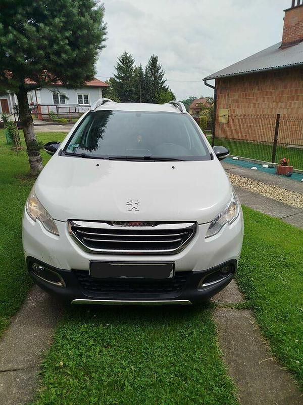 Biały Używany 2015 Peugeot 2008 SUV | 30 500 zł (Uczciwa cena) - Obraz 1/4