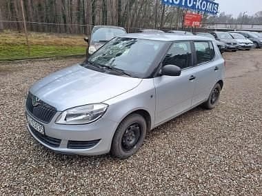 Srebrny Używany 2010 Skoda Fabia Hatchback | 9900 zł (Super Cena) - Obraz 1/4