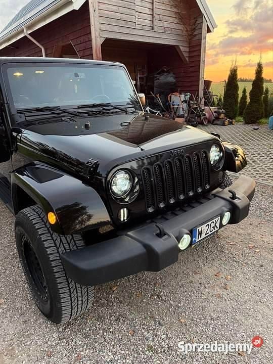 Używany Jeep Wrangler 2016 Czarny SUV