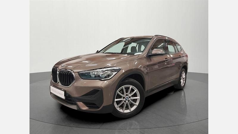 Używany BMW X1 Performance 140 KM (102 kW) 2020 Jucarobeige metallic metalizowany SUV