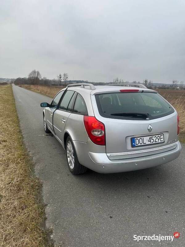 Używany Renault Laguna II 120 KM (88 kW) 2005 Srebrny Sedan/Limuzyna
