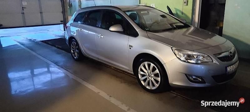 Używany Opel Astra 2012