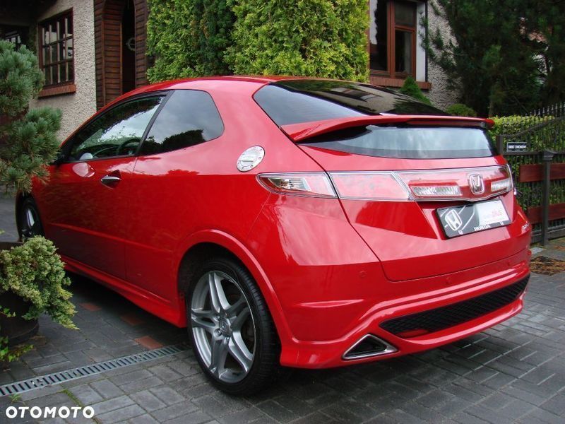 Sprzedany Honda Civic VIII, używany 2011, km 117 000 w