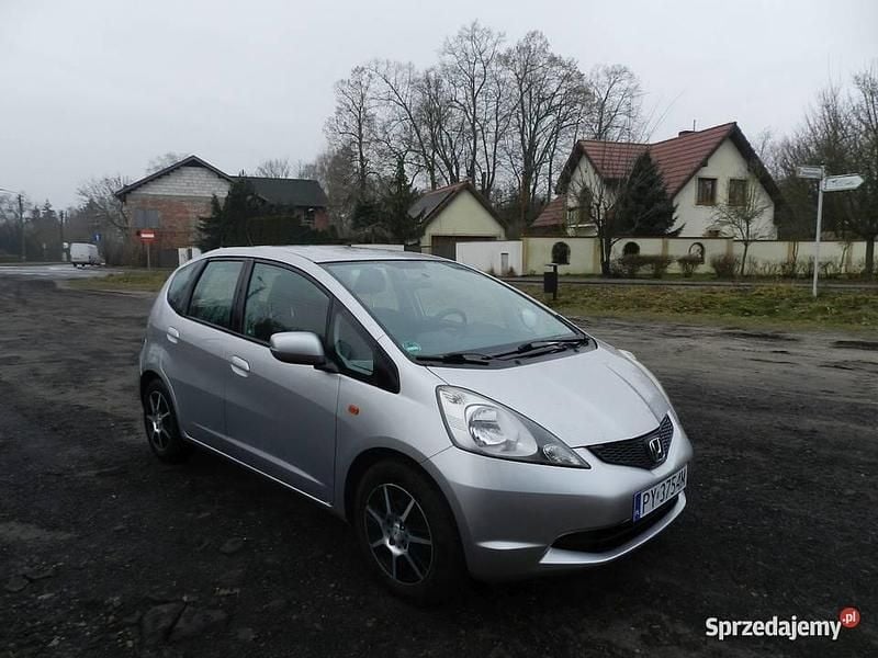 Srebrny Używany 2011 Honda Jazz Hatchback | 17 300 zł (Dobra cena) - Obraz 1/4