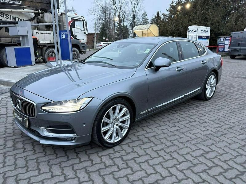 Używany Volvo S90 190 KM (139 kW) 2018 Szary Sedan/Limuzyna