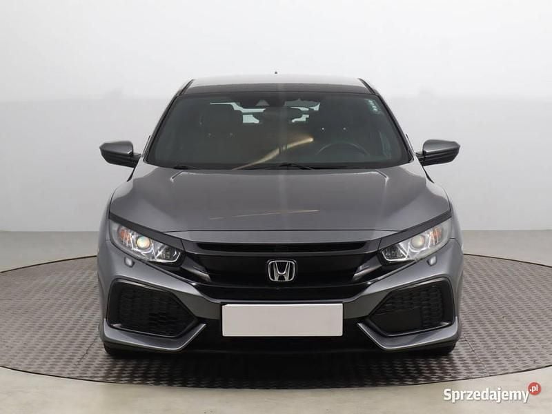 Używany Honda Civic 2018 Szary Hatchback