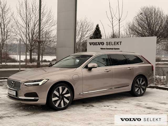 Używany Volvo V90 349 KM (256 kW) 2025 Szary Kombi