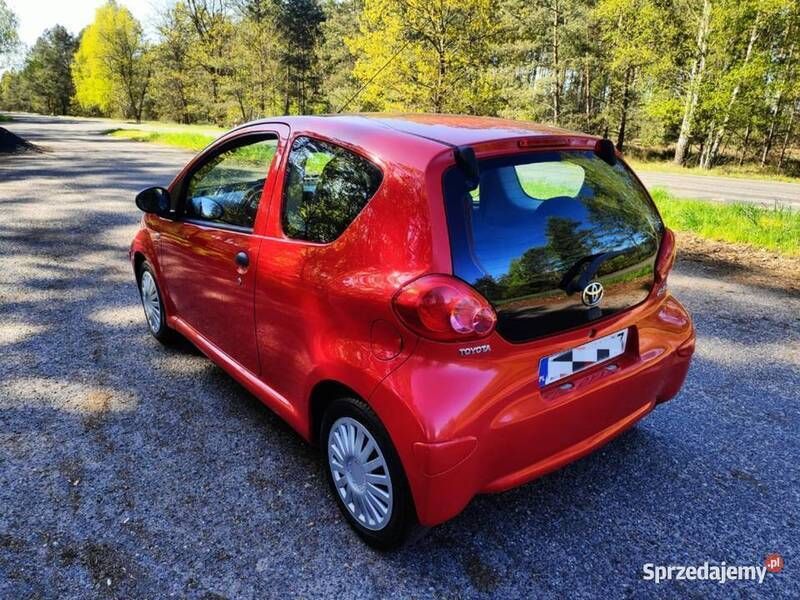 Czerwony Używany 2008 Toyota Aygo Hatchback | 4 850 580 zł - Obraz 1/4