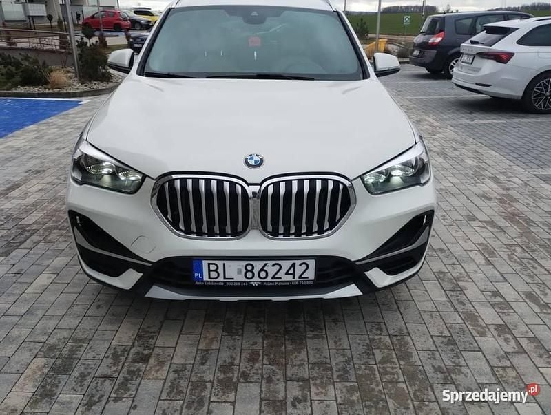 Biały Używany 2022 BMW X1 SUV | 109 000 zł (Uczciwa cena) - Obraz 1/4