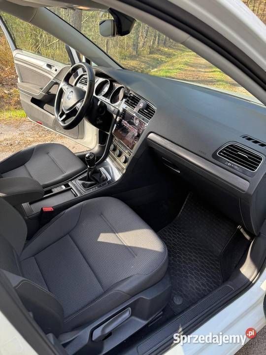 Biały Używany 2018 VW Golf VII Kombi | 41 900 zł (Super Cena) - Obraz 1/4