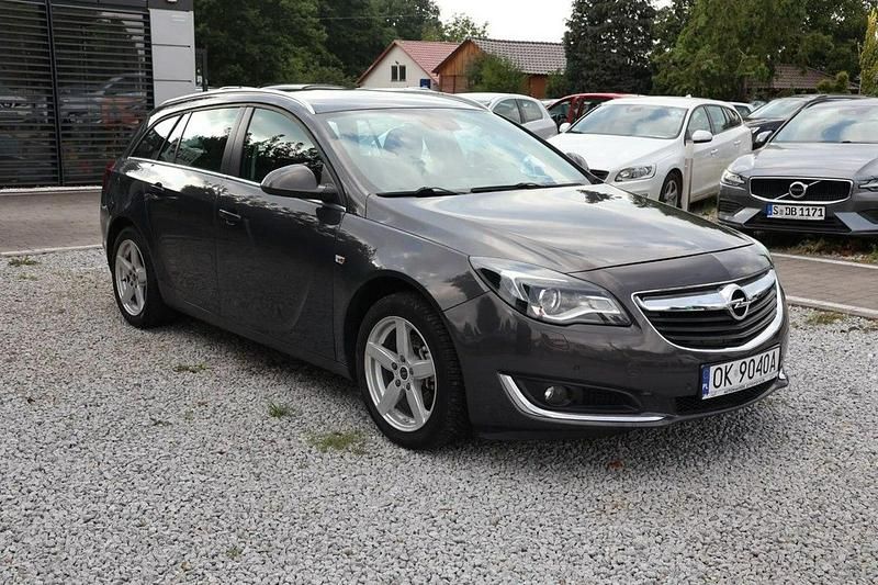 Używany Opel Insignia 136 KM (100 kW) 2015 Szary (metalik) Kombi