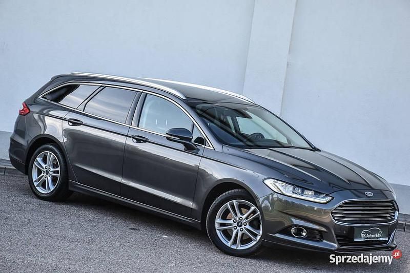 Grafitowy Używany 2017 Ford Mondeo Titanium Kombi | 52 899 zł (Uczciwa cena) - Obraz 1/4