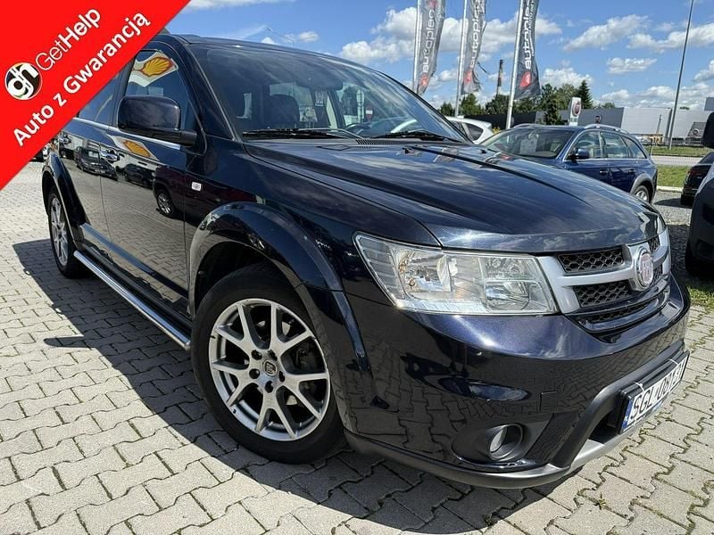 Niebieski ciemny (metalik) Używany 2012 Fiat Freemont SUV | 33 900 zł (Uczciwa cena) - Obraz 1/4