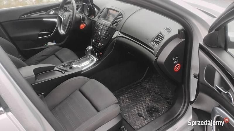 Używany Opel Insignia 2008 Srebrny Hatchback