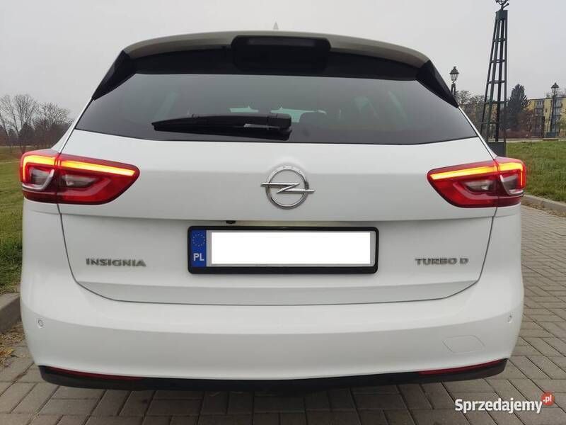Używany Opel Insignia 136 KM (100 kW) 2018 Biały Kombi