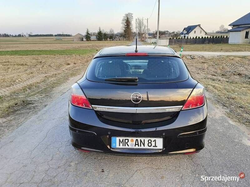 Używany Opel Astra GTC 2009