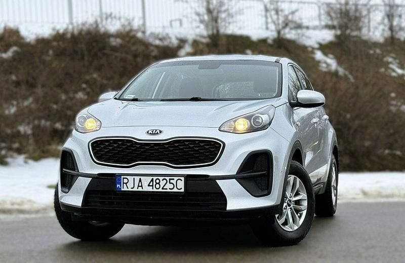 Srebrny (metalik) Używany 2021 Kia Sportage SUV | 62 900 zł (Super Cena) - Obraz 1/4