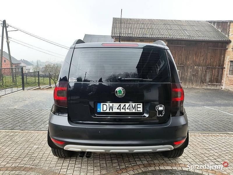 Używany Skoda Yeti 110 KM (80 kW) 2010 Czarny SUV