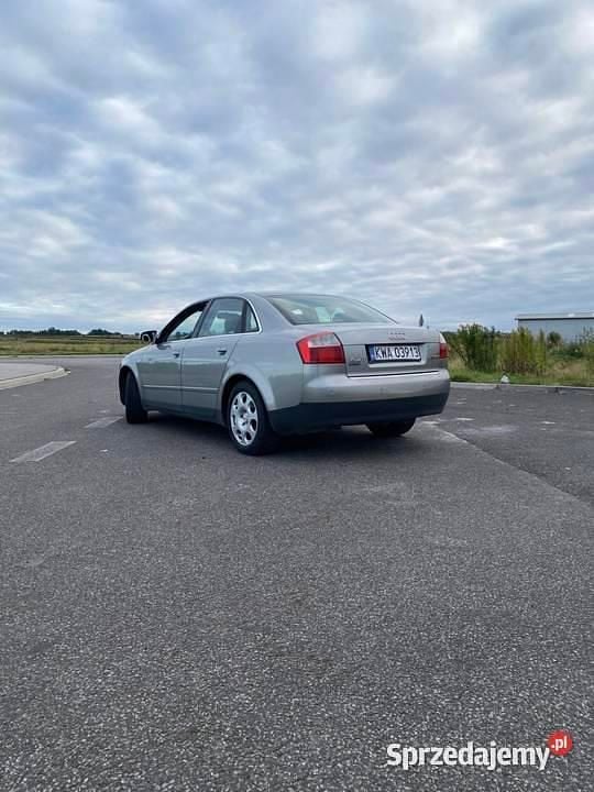 Szary Używany 2001 Audi A4 Sedan/Limuzyna | 7800 zł (Uczciwa cena) - Obraz 1/4
