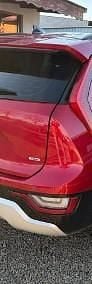 Używany Kia Niro 148 KM (108 kW) 2024 Bordowy SUV