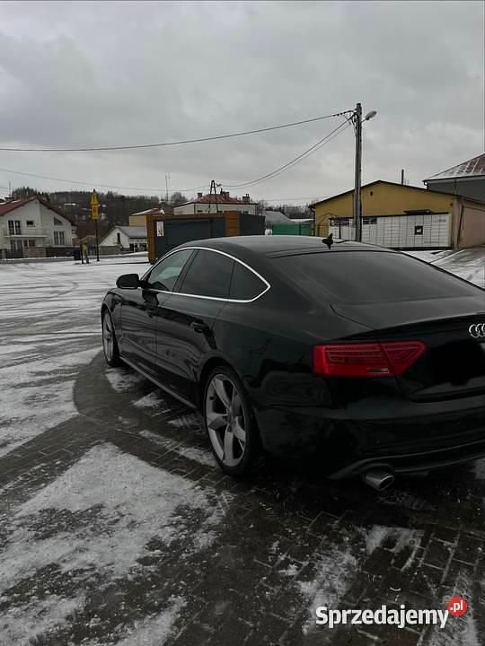 Czarny Używany 2010 Audi A5 S-Line Sedan/Limuzyna | 44 000 zł (Uczciwa cena) - Obraz 1/4