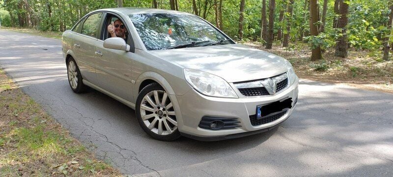 Srebrny (metalik) Używany 2006 Opel Vectra Sedan/Limuzyna | 2500 zł - Obraz 1/4
