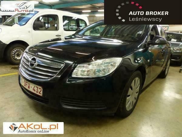 Czarny Używany 2012 Opel Insignia Sedan/Limuzyna | 42 400 zł (Drogi) - Obraz 1/4