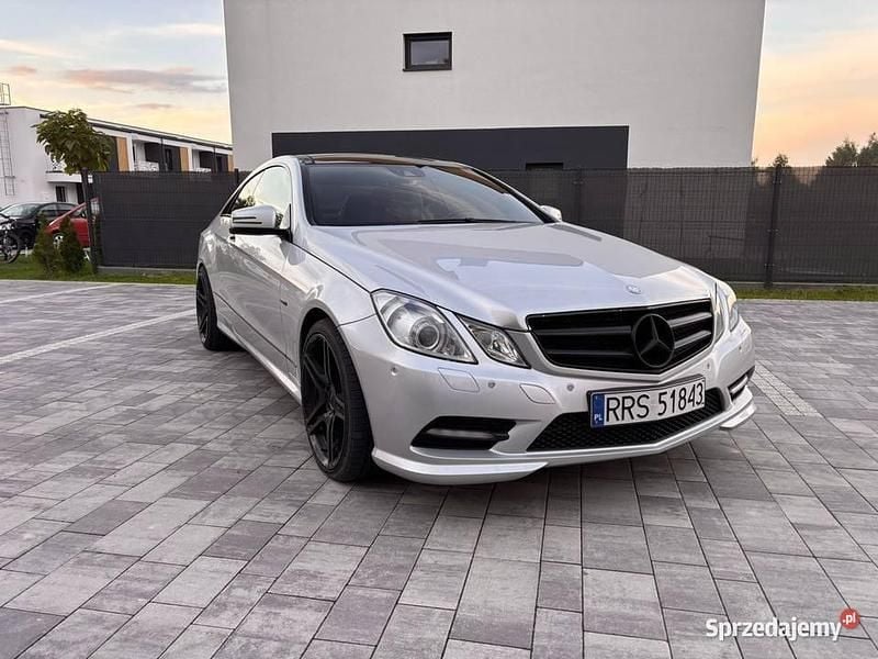 Używany Mercedes E350 2012