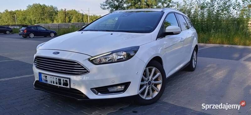 Biały Używany 2015 Ford Focus Titanium Kombi | 29 900 zł (Uczciwa cena) - Obraz 1/4