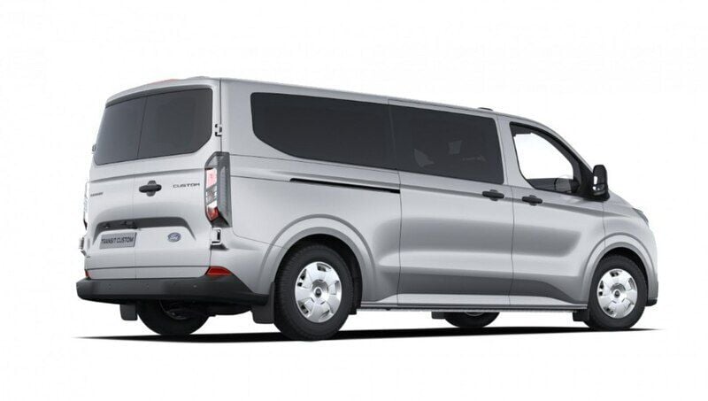 Używany Ford Transit Custom 136 KM (100 kW) 2024 Srebrny Kombi